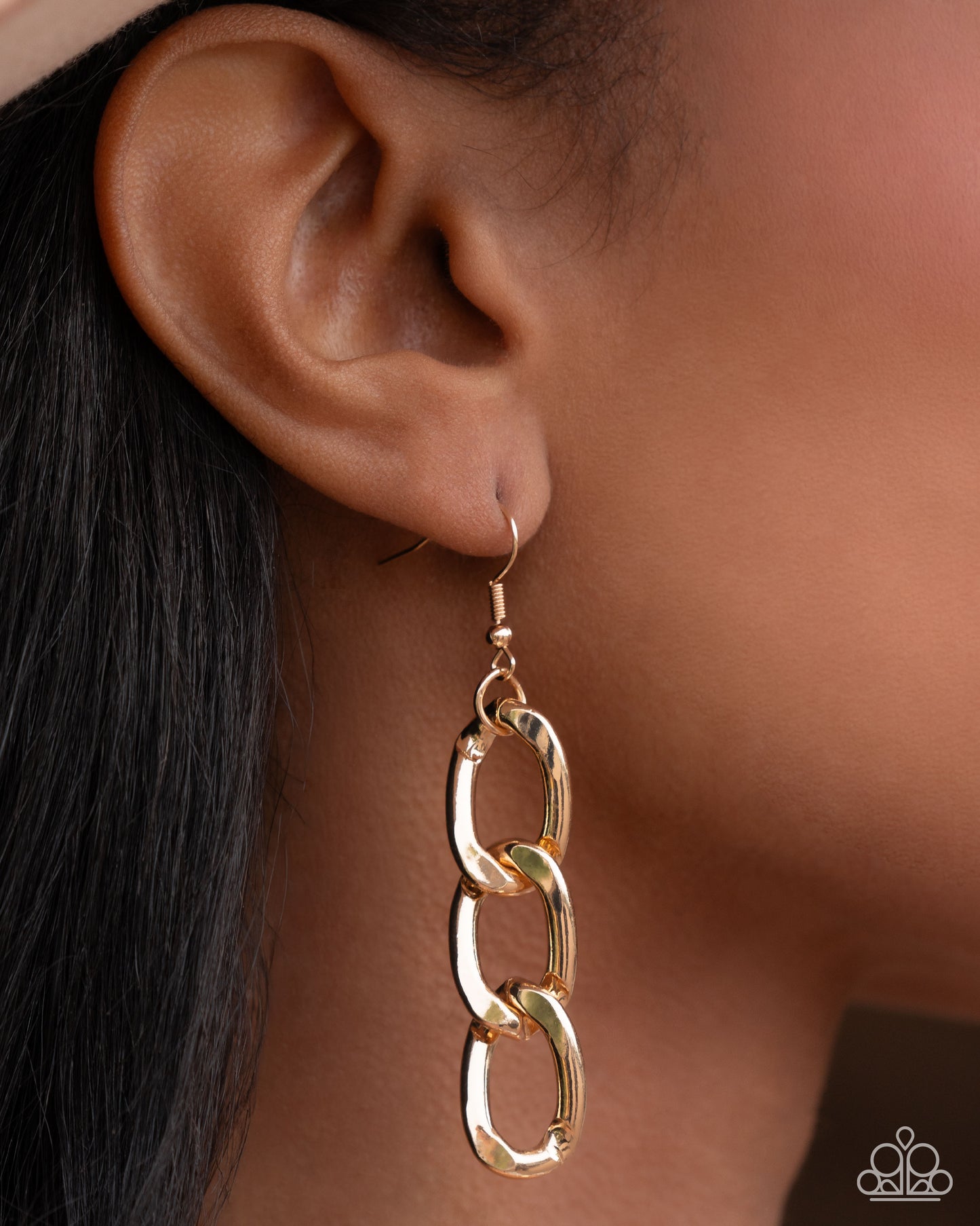 Peak of Pizzazz Gold Necklace