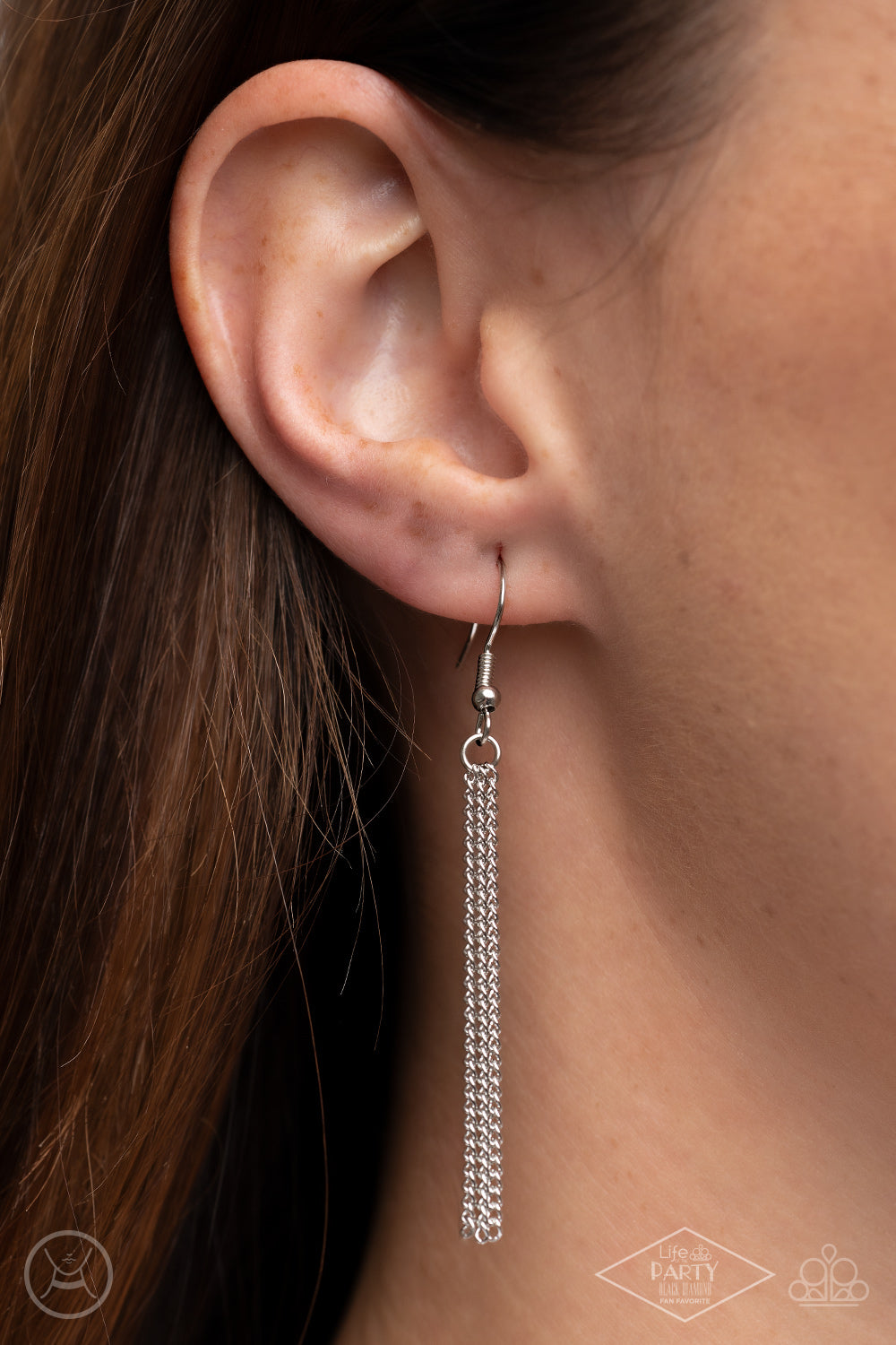 Think Like A Minimalist Silver Choker