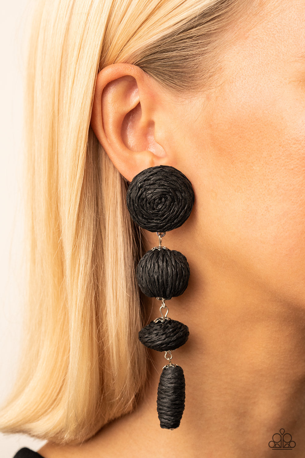 Twine Tango Black Earrings