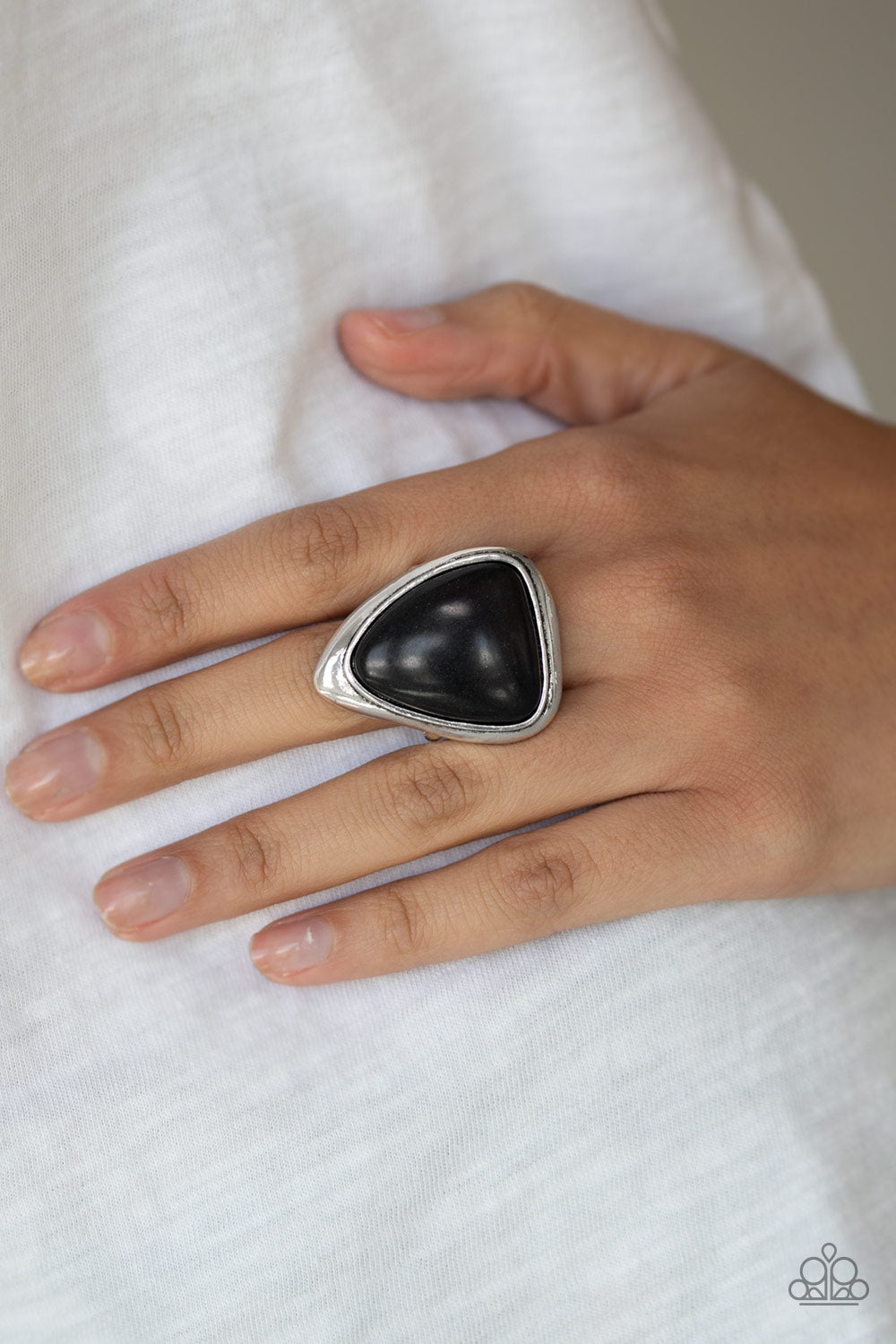 Stone Scene Black Ring